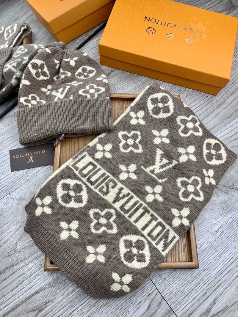 Louis Vuitton Caps Scarfs